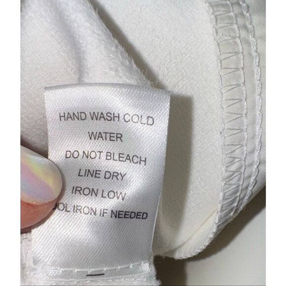 Double Zero Women’s Cream Pleather Drawstring Shorts Size Large NEW - Picture 6 of 8